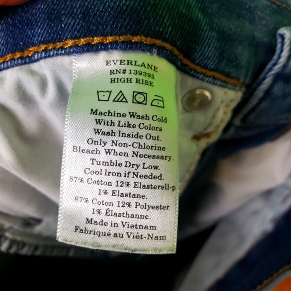 Everlane Women's High Rise Comfy Stretchy Denim Tappered Jeans SZ 28 Reg - Picture 6 of 10